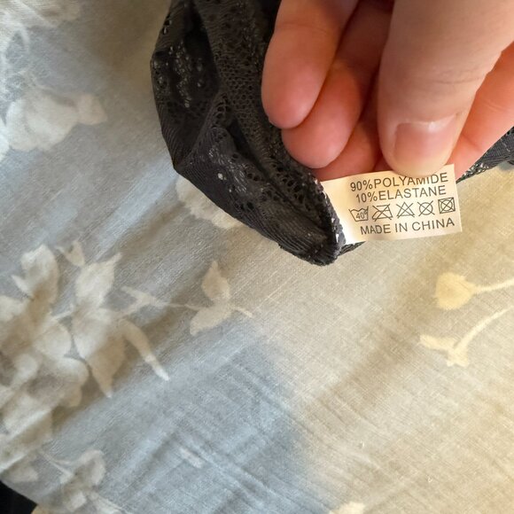 Abercrombie & Fitch Grey Lace Bralette - NWOT - Picture 7 of 7